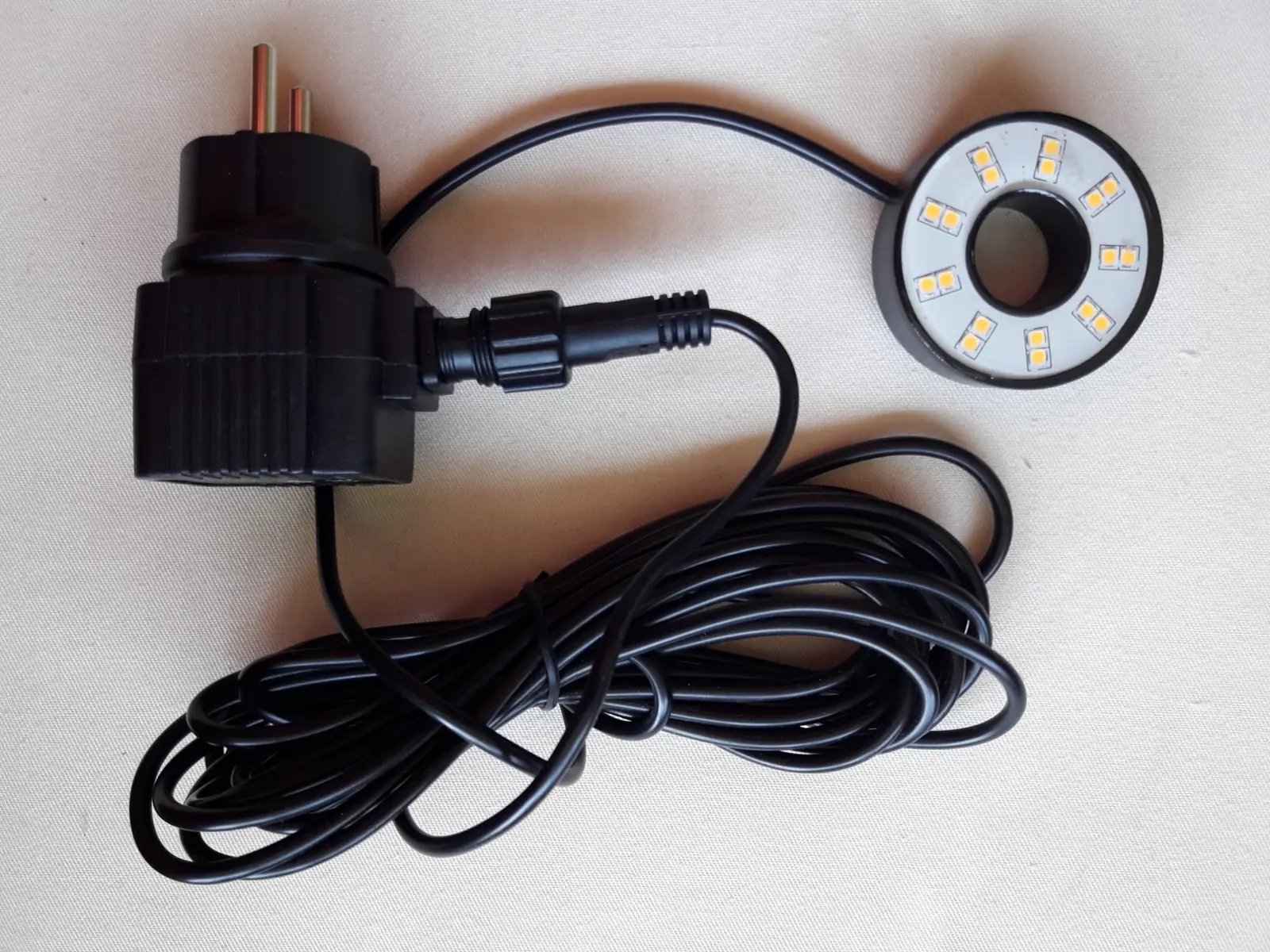 LED-Einsatz für Terracottaleuchten mit Kabel, Stecker und Trafo vollständig abgebildet
